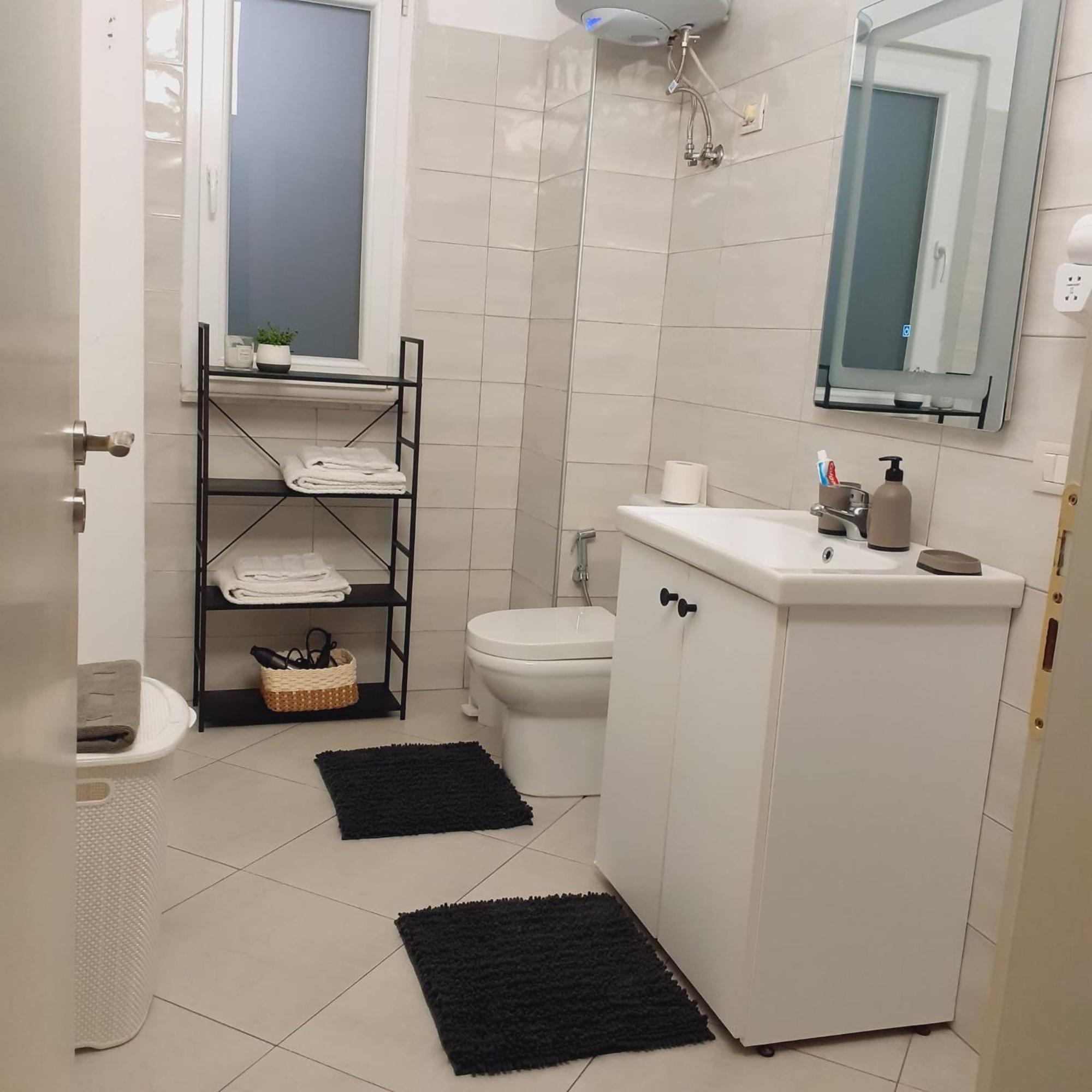 Appartamento A Casa Dei Nonni Tirana Esterno foto